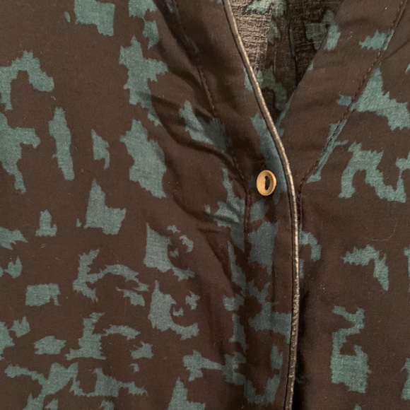 Blouse - Picture 2 of 5